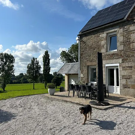 Maison De Charme Entre Et Mont-saint-michel Hébergement de vacances